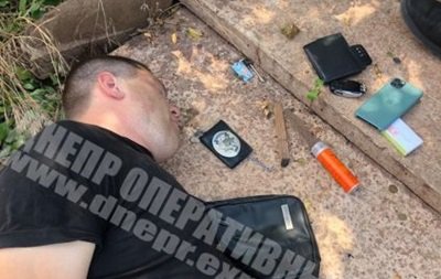 Поліцейський і депутат у Кривому Розі вибивали "борг" у $ 100 тис. Фото: dnepr.express