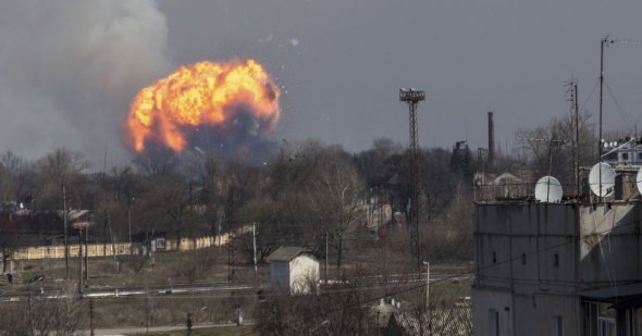 У місті Балаклія Харківської області вибухнув один з найбільших в Україні складів боєприпасів. За роки незалежності вибухи відбувалися на подібних об'єктах у Новобогданівці Запорізької області, Калинівка на Вінниччині та в Ічнянському районі Чернігівської області